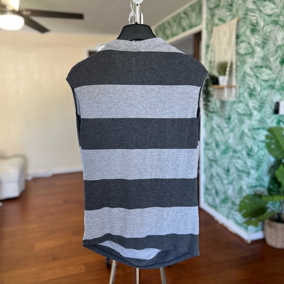 Cabi Grey Gray Wide Stripe Shirt Cowl Neck Top Tunic 620 Sz M - Picture 9 of 11